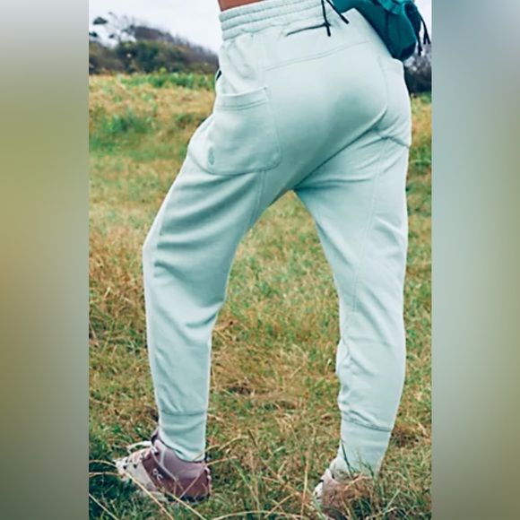 Free People June Bug Joggers In Lichen Green Size Large - Picture 6 of 16